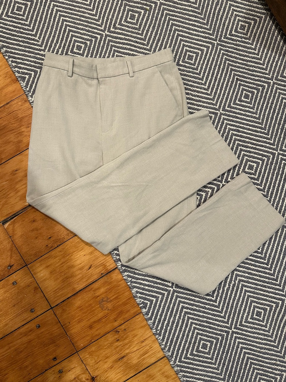 Uniqlo trousers